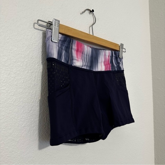 Lululemon Run Dart and Dash Shorts Deep Indigo Colorful Waistband Size 2 Women’s - Picture 7 of 10